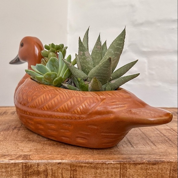 MCM Matte Brown Mallard Planter by Ungemach - Picture 2 of 5